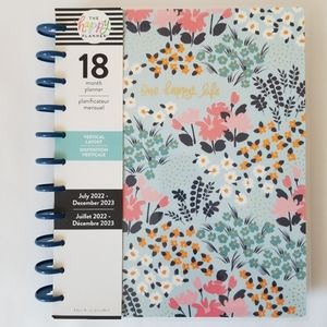 2023 Planner with Heart Shaped Rings